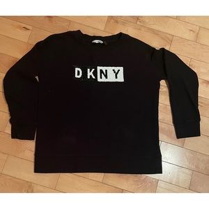 DKNY crewneck - M
